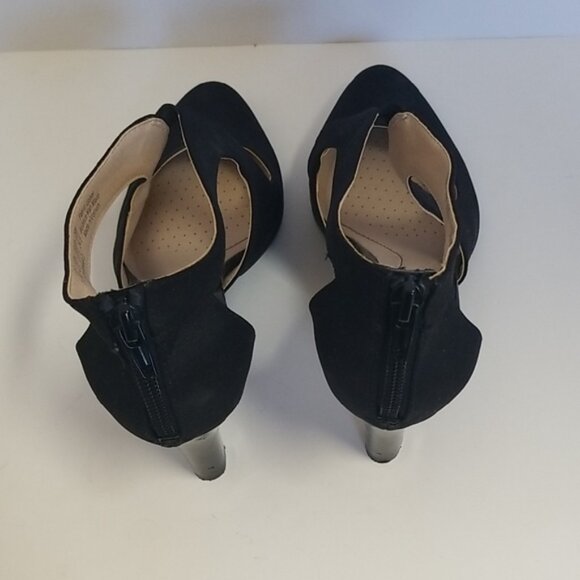 Life Stride Black Stiletto Heels with Crisscross Straps - Picture 3 of 8